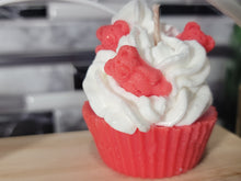 Cargar imagen en el visor de la galería, Pink Cupcake 🧁 Candles. Cotton Candy Scented Candle