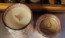 Charger l&#39;image dans la galerie, Fresh Grapefruit  Scented Candle With Wood Wick