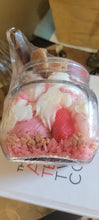 Load image into Gallery viewer, Sweetness Overload 30 oz Scented Candle