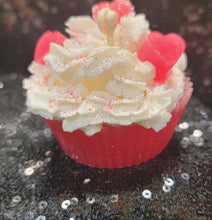 Load image into Gallery viewer, Heart Cupcake 🧁 Scented Candle